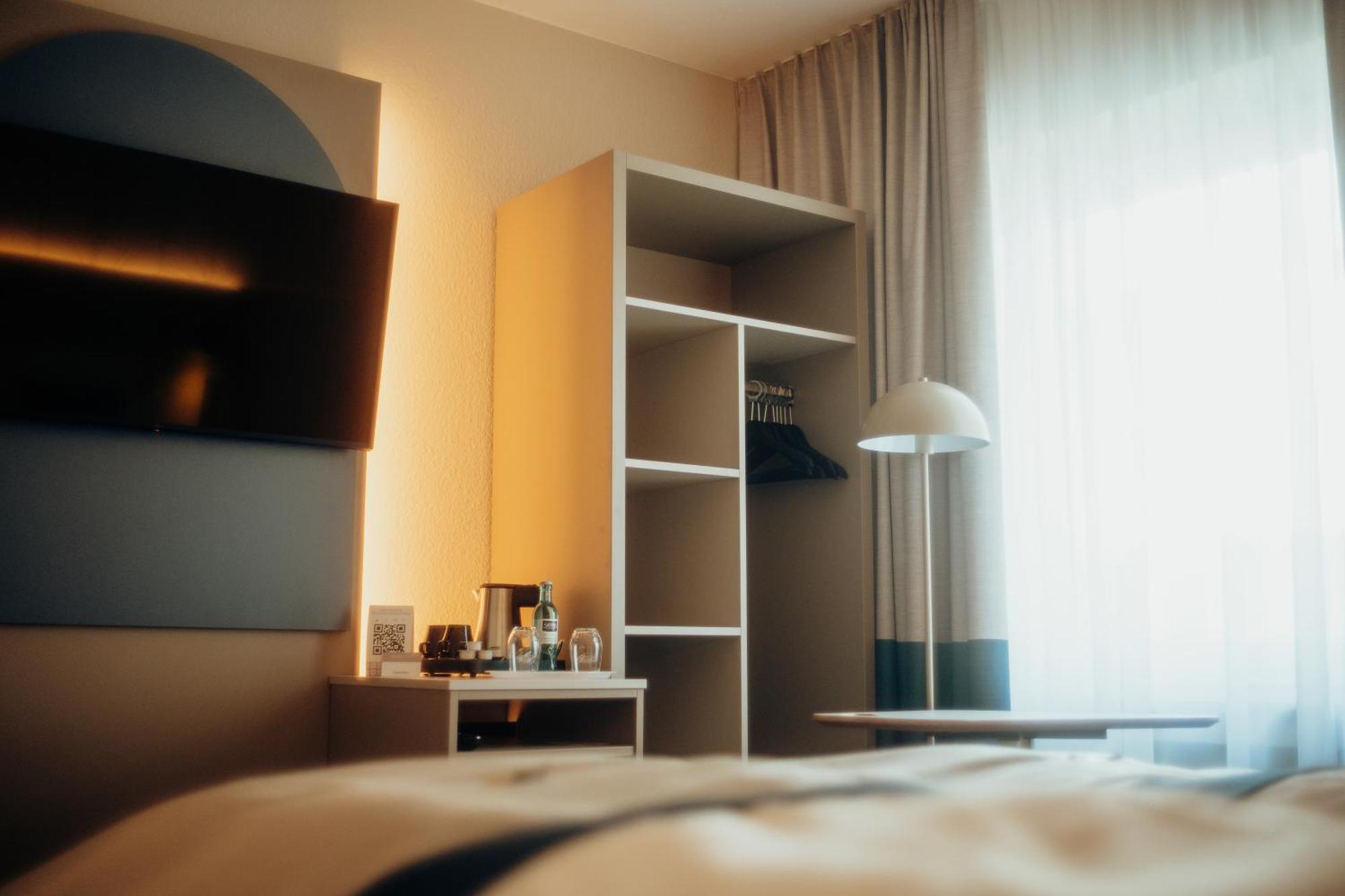 Guestified Liyana Hotel Ratingen Zewnętrze zdjęcie