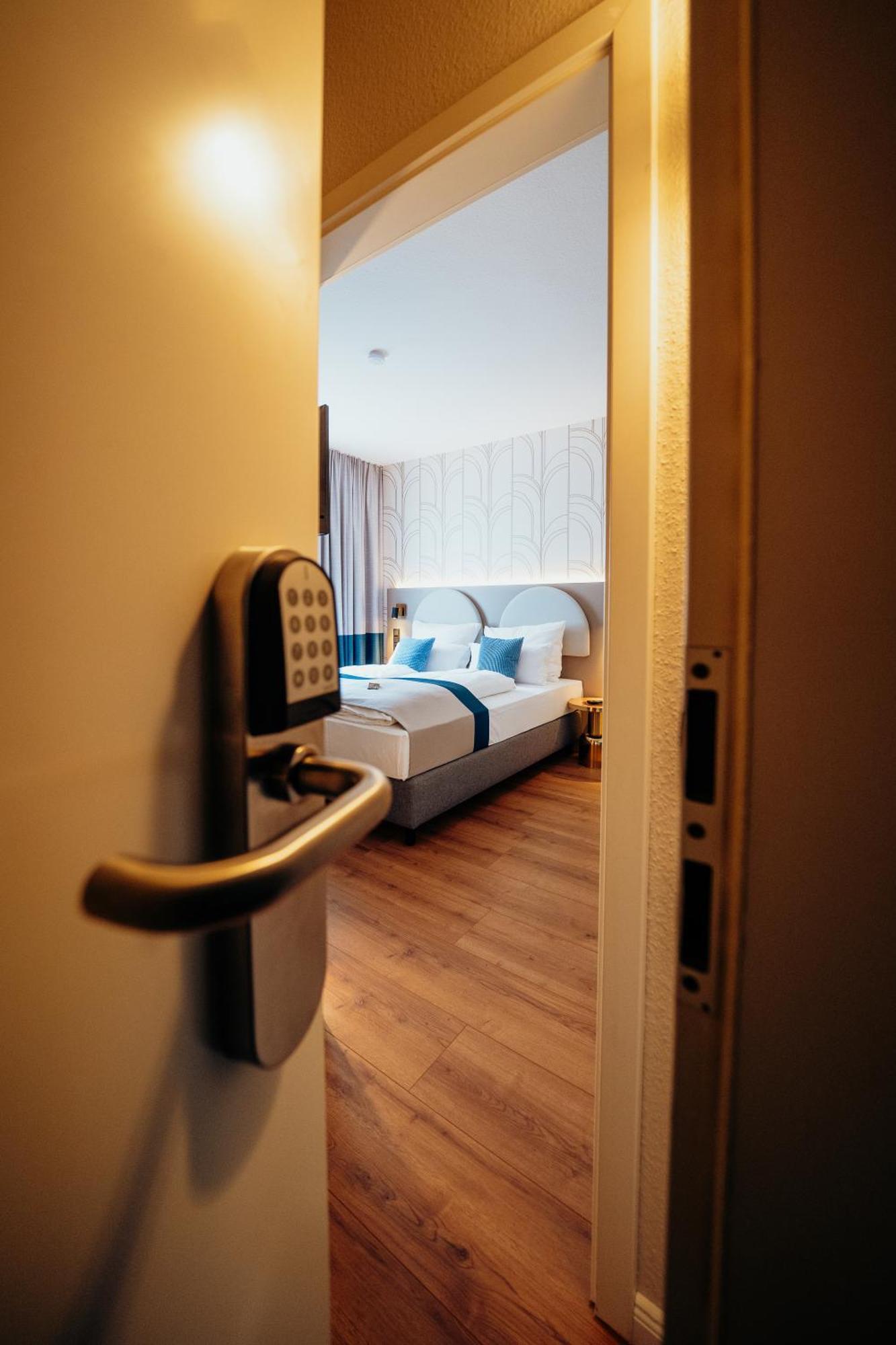 Guestified Liyana Hotel Ratingen Zewnętrze zdjęcie